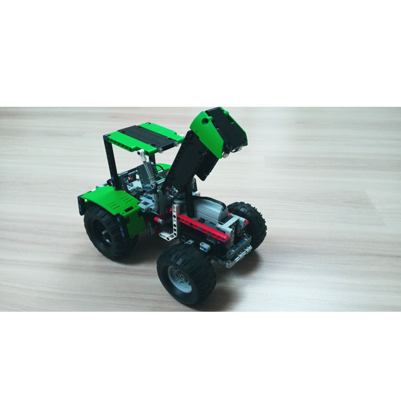 Urban Farming And Urban Agriculture - MOC-80667 Kentsel Çiftlik Tarımsal Orta Traktör